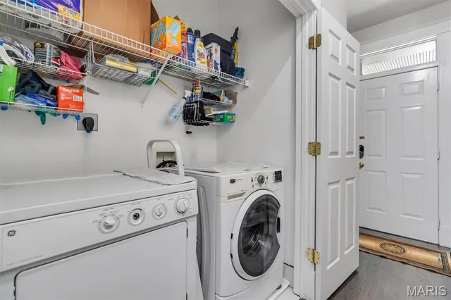 $349,900 | 3830 Shaw Boulevard, Unit A, St. Louis, MO 63110