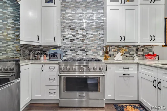 $349,900 | 3830 Shaw Boulevard, Unit A, St. Louis, MO 63110