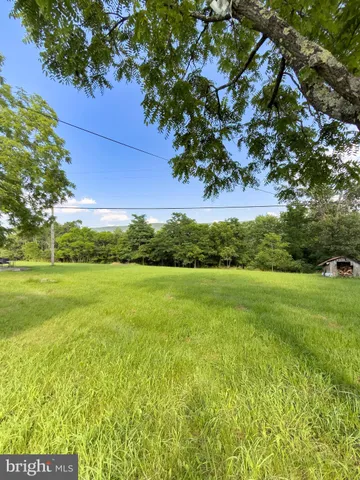 a view of a very nice looking living room