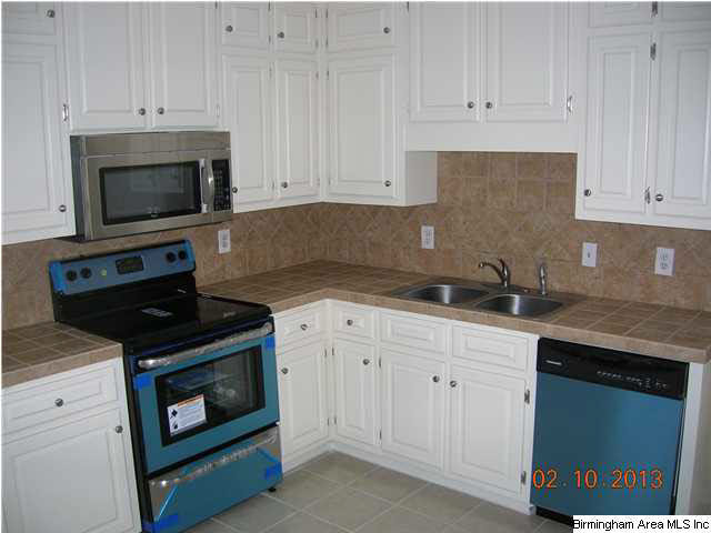 1117 Oak Hill Road Fairfield, AL 35064 - Photo 3 of 12