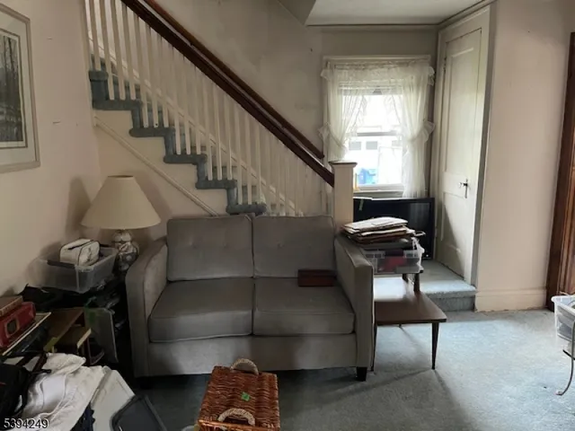 a view of entryway and workspace