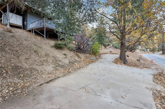 $299,900 | 5866 Robin Oak Drive, Angelus Oaks, CA 92305