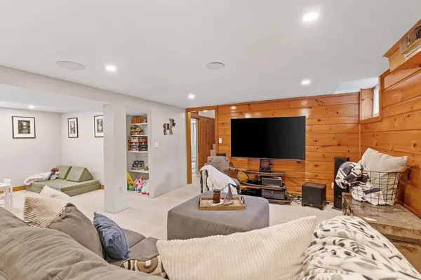$435,000 | 1846 Lincoln Street Northeast, Minneapolis, MN 55418