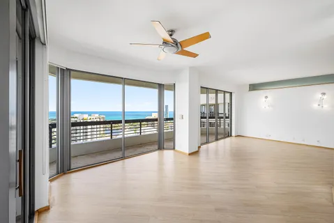 $799,999 | 3500 Mystic Pointe Drive, Unit PH4, Aventura, FL 33180