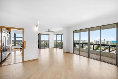 $799,999 | 3500 Mystic Pointe Drive, Unit PH4, Aventura, FL 33180