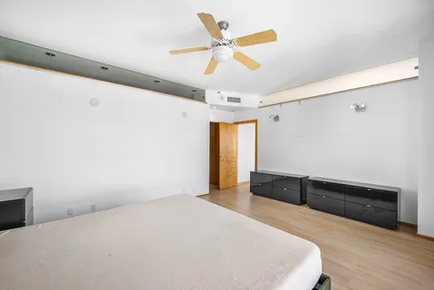 $799,999 | 3500 Mystic Pointe Drive, Unit PH4, Aventura, FL 33180