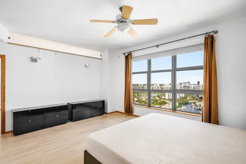 $799,999 | 3500 Mystic Pointe Drive, Unit PH4, Aventura, FL 33180