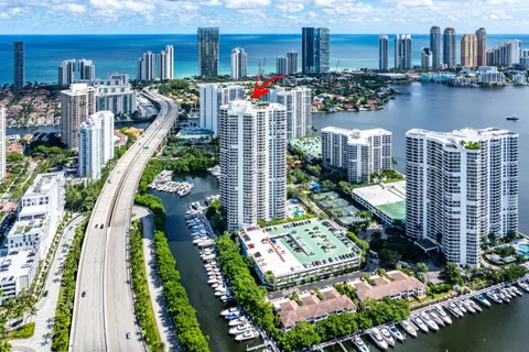 $799,999 | 3500 Mystic Pointe Drive, Unit PH4, Aventura, FL 33180