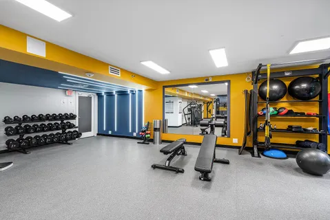 $799,999 | 3500 Mystic Pointe Drive, Unit PH4, Aventura, FL 33180