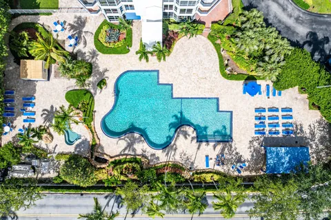 $799,999 | 3500 Mystic Pointe Drive, Unit PH4, Aventura, FL 33180