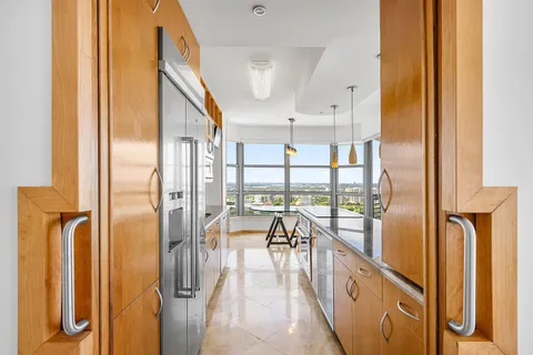 $799,999 | 3500 Mystic Pointe Drive, Unit PH4, Aventura, FL 33180