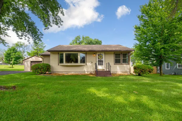 $230,000 | 142 22nd Avenue Southwest, Faribault, MN 55021