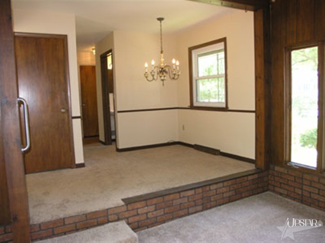 1204 Windsor Road Fort Wayne, IN 46825 - Photo 11 of 29 Gallery Image 11