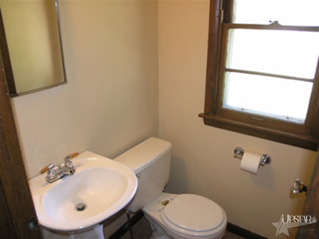 1204 Windsor Road Fort Wayne, IN 46825 - Photo 15 of 29 Gallery Image 15