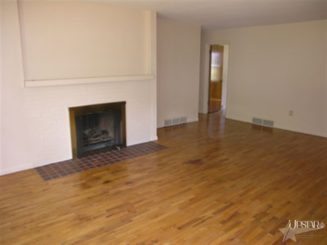 1204 Windsor Road Fort Wayne, IN 46825 - Photo 4 of 29 Gallery Image 4