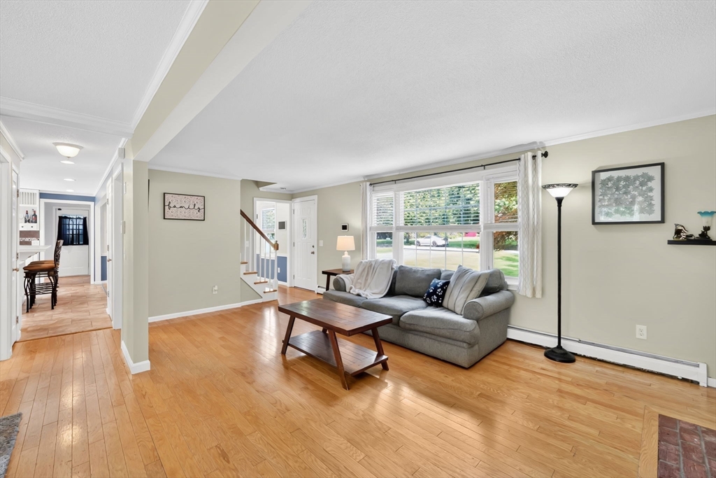 51 Lantern Lane West Springfield, MA 01089 - Photo 8 of 42