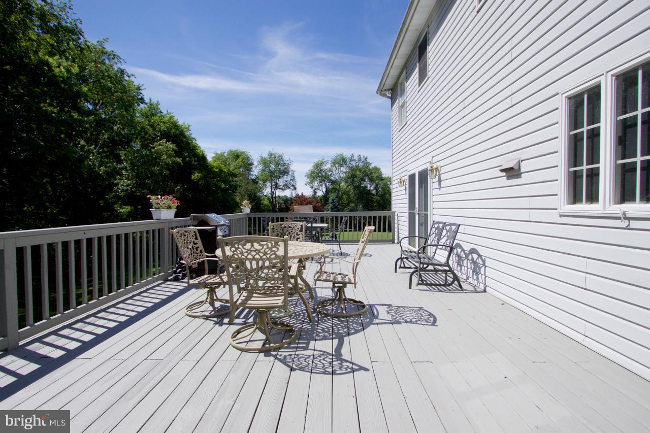 1149 Heaps Road Street, MD 21154 - Photo 6 of 24 Private rear deck.