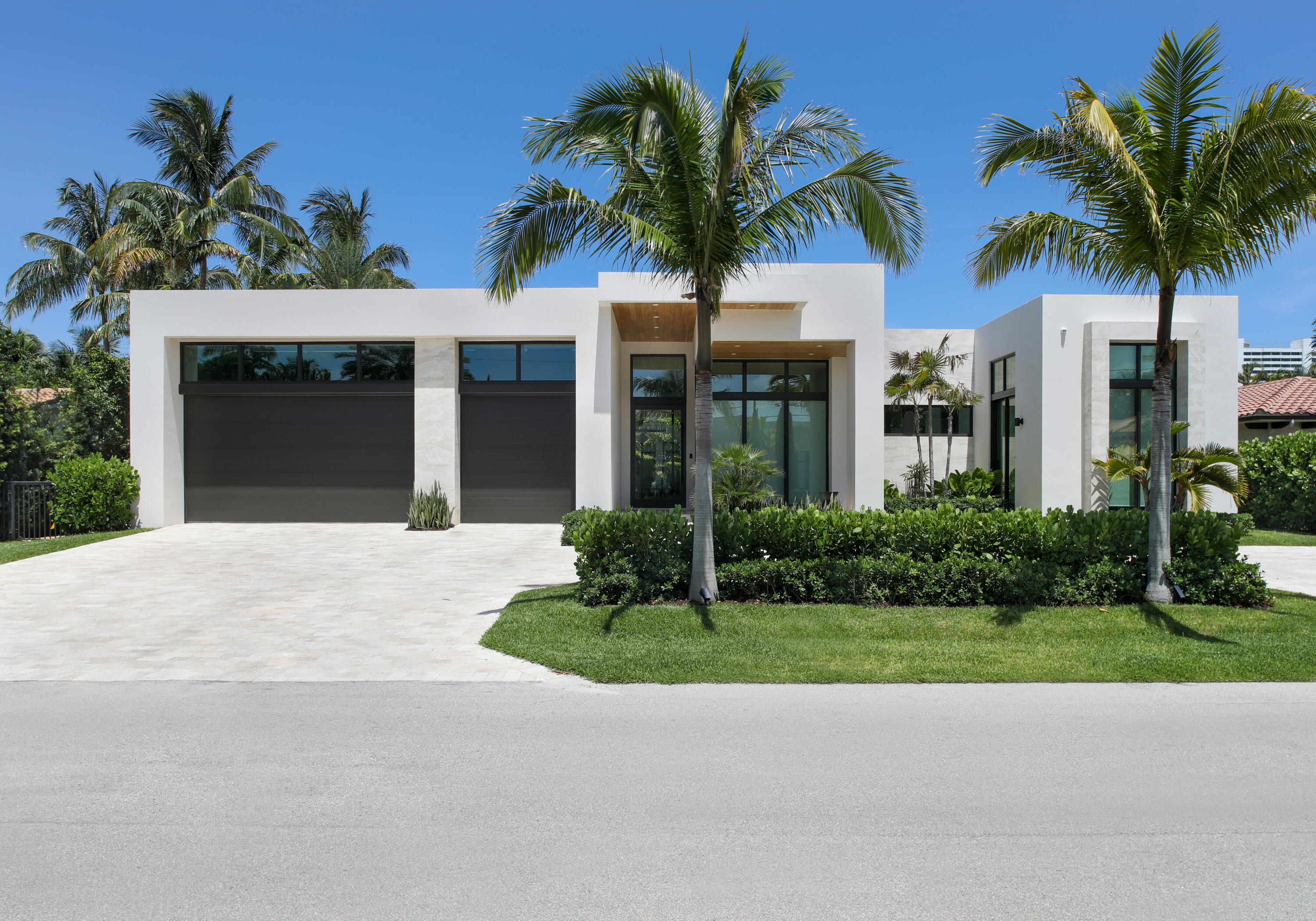 2200 Spanish River Road Boca Raton, FL 33432 - Photo 1 of 1 FRONT_STRAIGHT