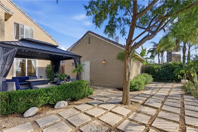 $1,450,000 | 39 Grassy Knoll Lane, Rancho Santa Margarita, CA 92688