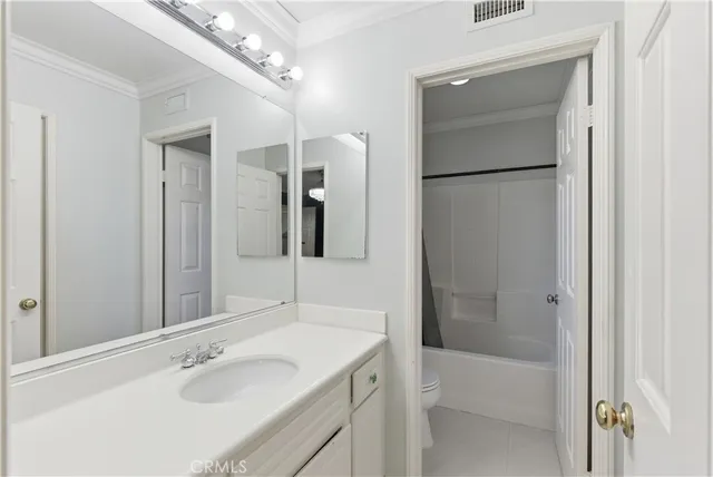 $1,450,000 | 39 Grassy Knoll Lane, Rancho Santa Margarita, CA 92688