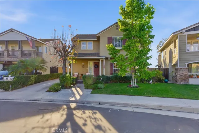 $1,450,000 | 39 Grassy Knoll Lane, Rancho Santa Margarita, CA 92688