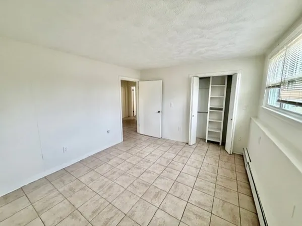 $1,900 | 900 Lexington Street, Unit B2, Waltham, MA 02452