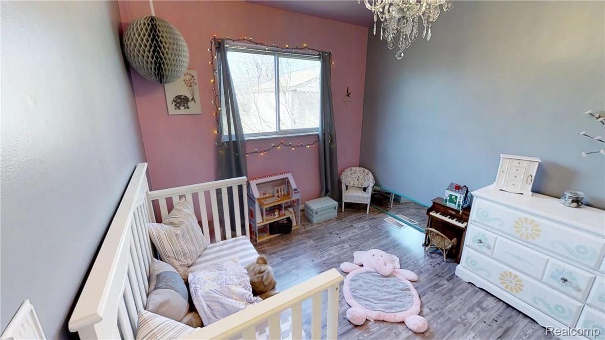 3725 Kent Road Royal Oak, MI 48073 - Photo 11 of 16 09 Bed 2.jpg