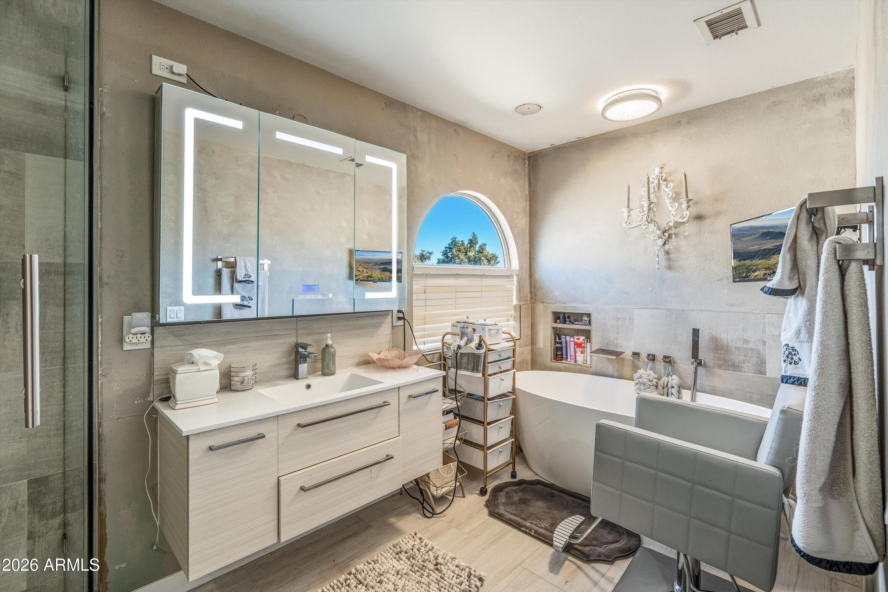 1414 North Birch Street Gilbert, AZ 85233 - Photo 28 of 43 17-Bathroom