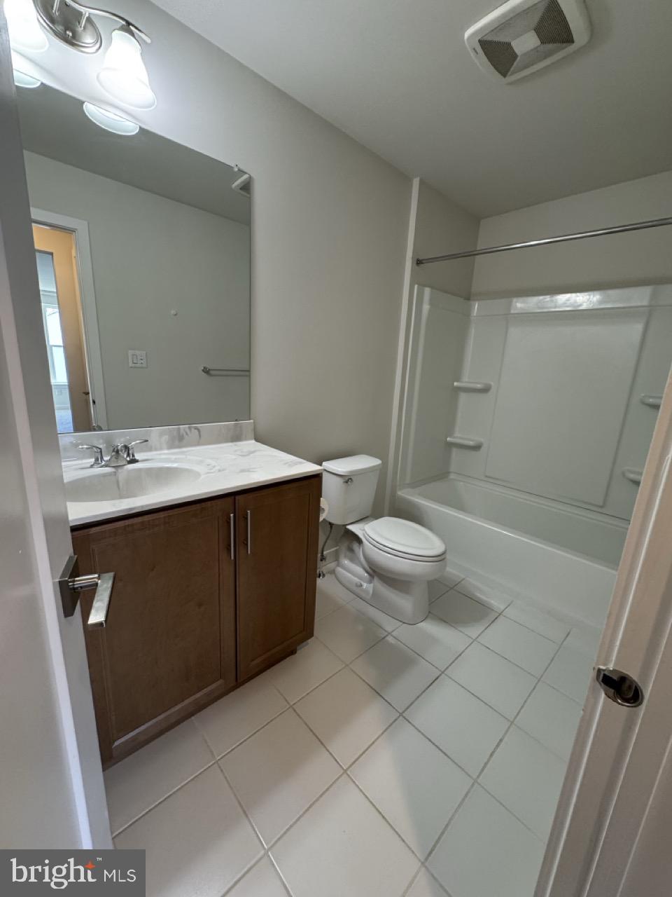 213 Wynstone Court Colmar, PA 18915 - Photo 30 of 39 bathroom