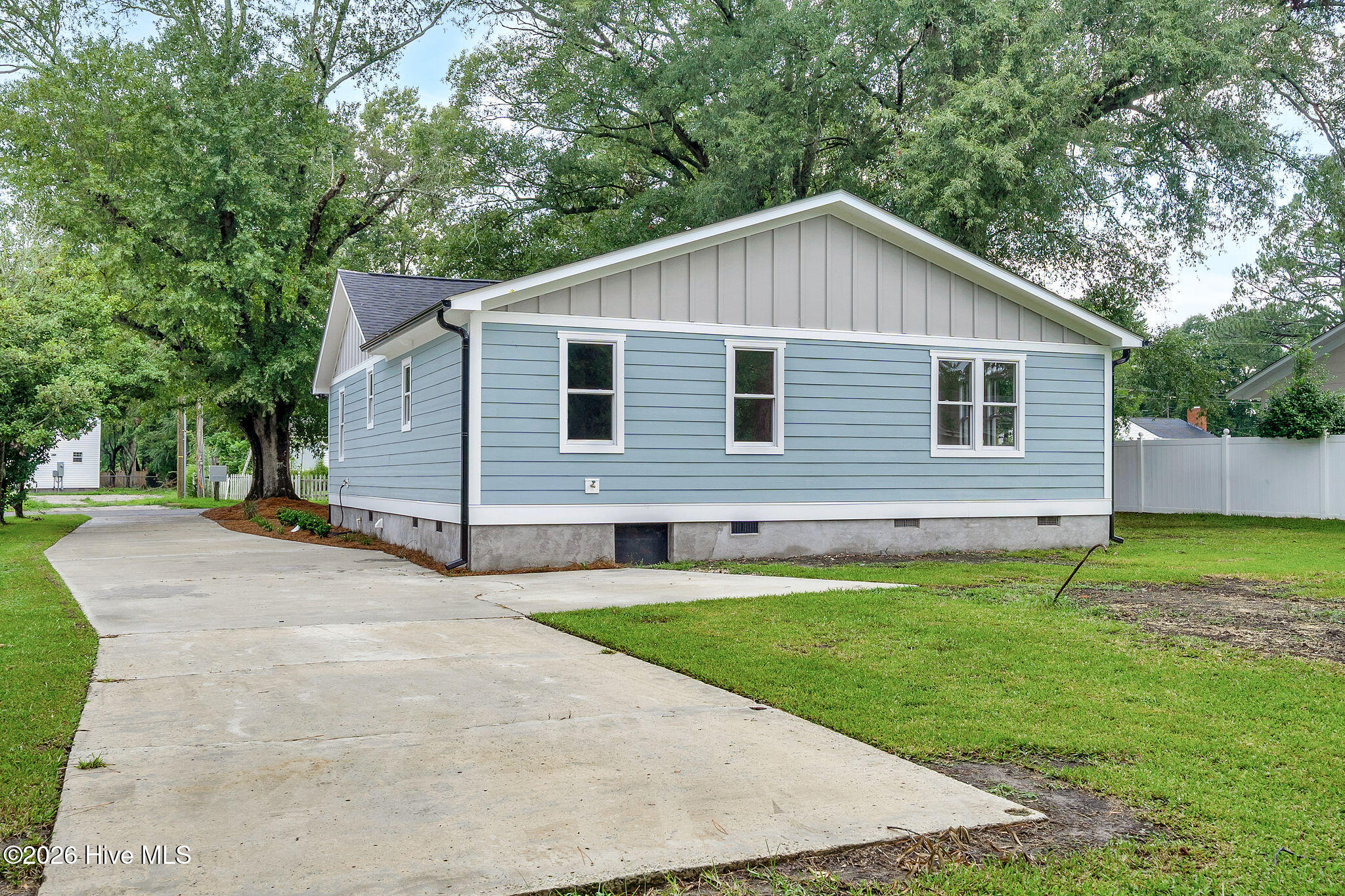 615 South Raleigh Street Wallace, NC 28466 - Photo 27 of 34 Gallery Image 27