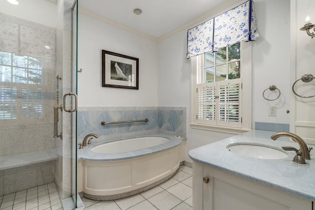 49 Aberdeen Road Weston, MA 02493 - Photo 13 of 24