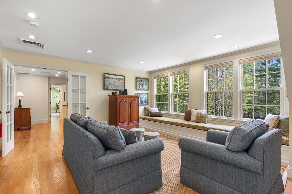 49 Aberdeen Road Weston, MA 02493 - Photo 16 of 24