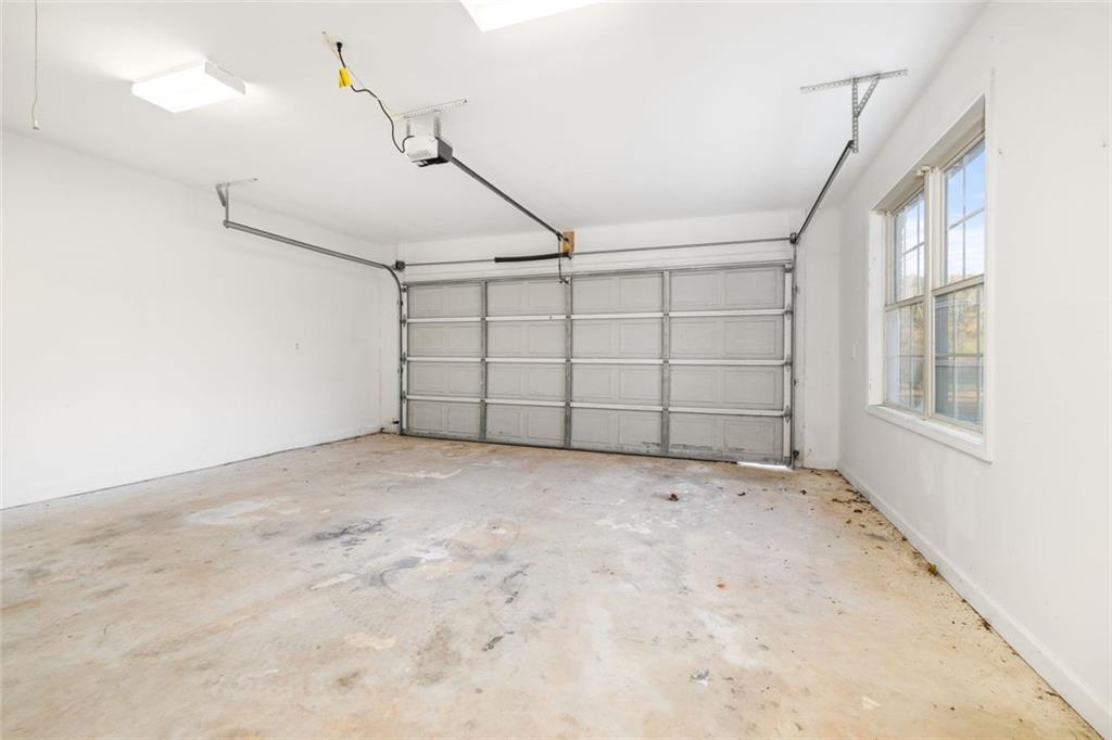 4239 Mangum Mill Road Gainesville, GA 30507 - Photo 11 of 33 a view of a garage