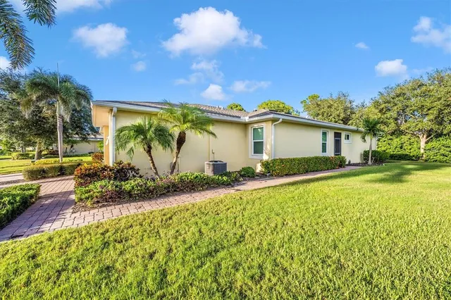$290,000 | 13612 Abercrombie Avenue, Englewood, FL 34223