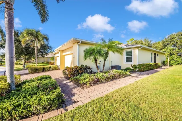 $290,000 | 13612 Abercrombie Avenue, Englewood, FL 34223