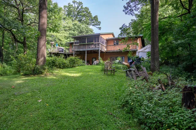 $430,000 | W8601 Highway 82, Elroy, WI 53929