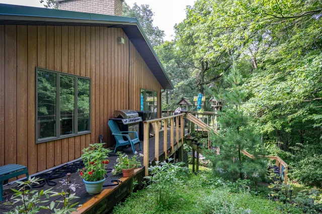 $430,000 | W8601 Highway 82, Elroy, WI 53929