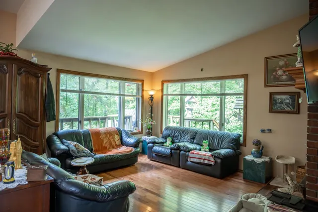 $430,000 | W8601 Highway 82, Elroy, WI 53929