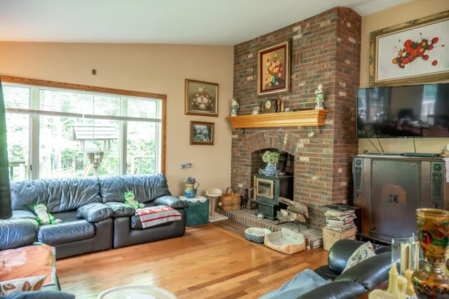 $430,000 | W8601 Highway 82, Elroy, WI 53929