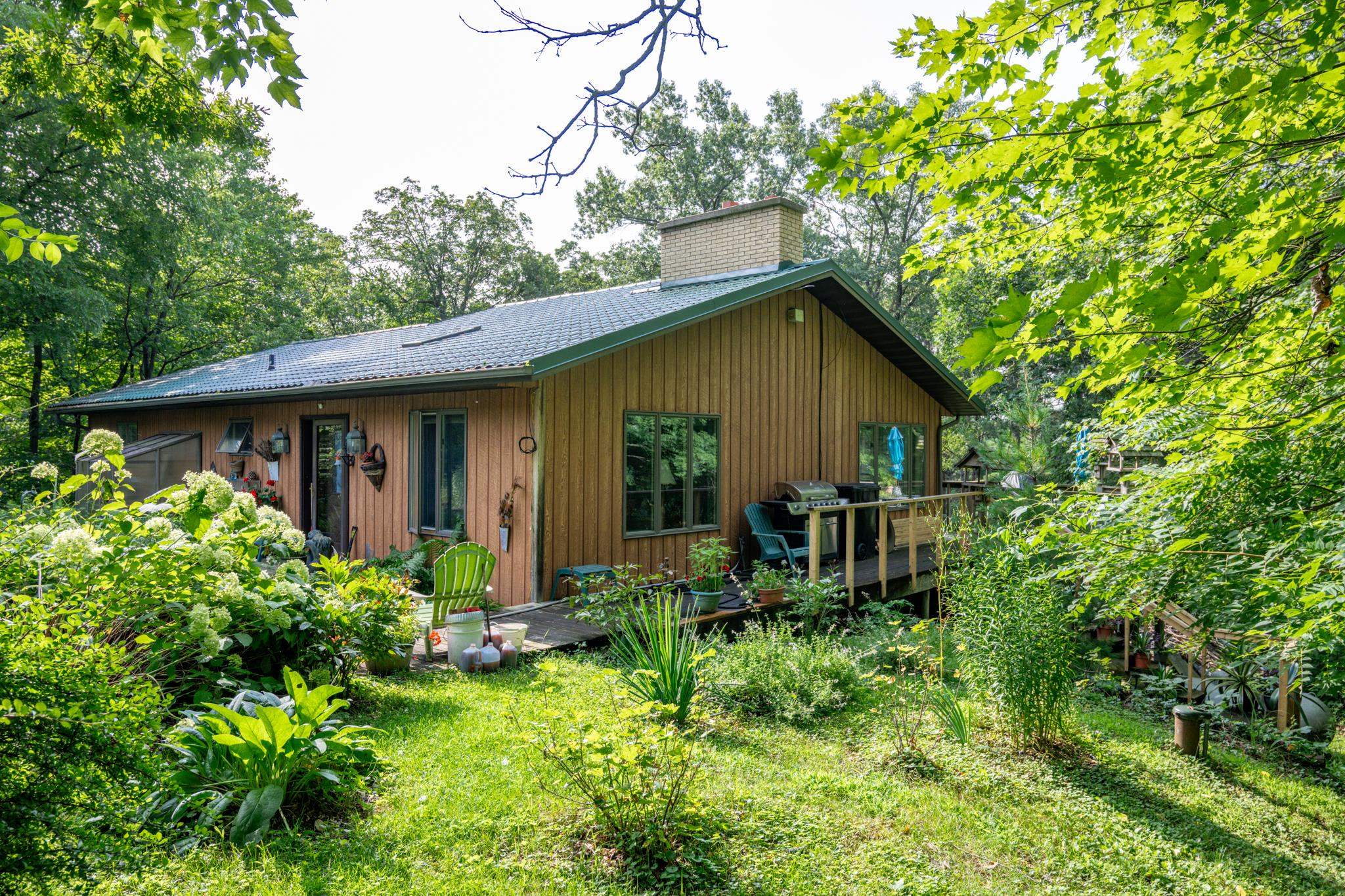 W8601 Highway 82 Elroy, WI 53929 - Photo 3 of 55