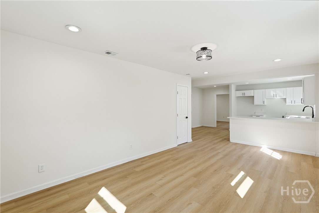 2403 Spivey Avenue Savannah, GA 31408 - Photo 10 of 15