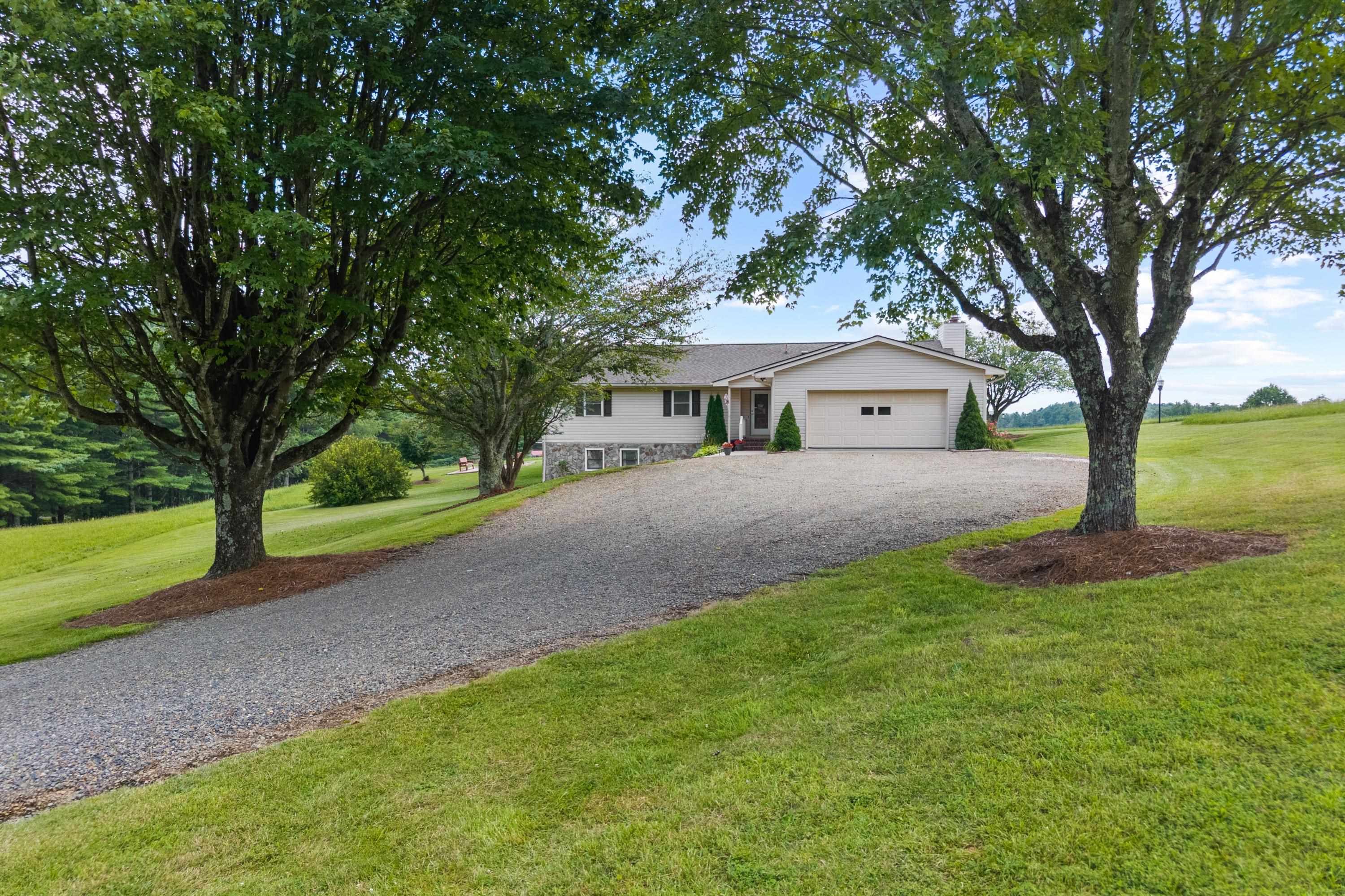 446 Wolfpen Ridge Road Galax, VA 24333 - Photo 9 of 122 Gallery Image 9