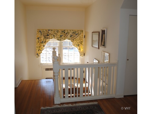 200 River Bluff Road Elgin, IL 60120 - Photo 17 of 19 a view of entryway