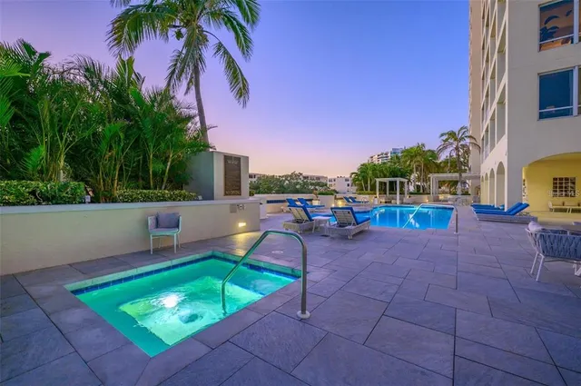 $3,900,000 | 35 Watergate Drive, Unit 1101, Sarasota, FL 34236