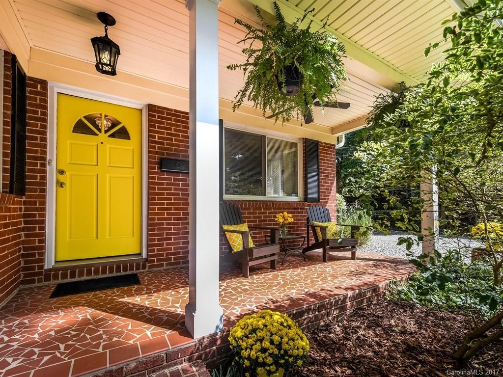 4419 Castleton Road Charlotte, NC 28211 - Photo 4 of 24 a view of house with backyard