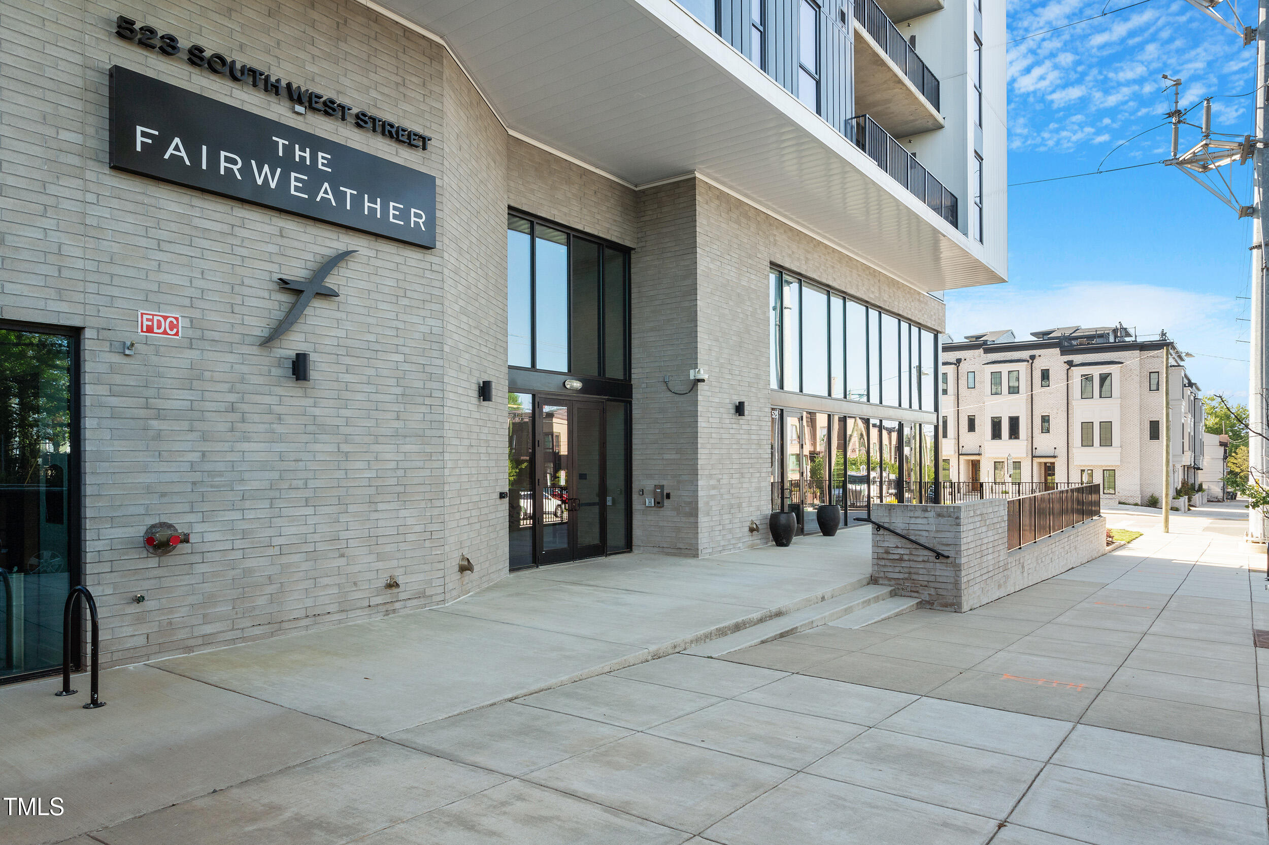 523 South West Street, Unit 404 Raleigh, NC 27601 - Photo 6 of 34