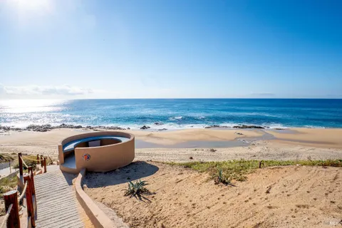 $3,375,000 | 1 Manzana, Outside California, CA 23536