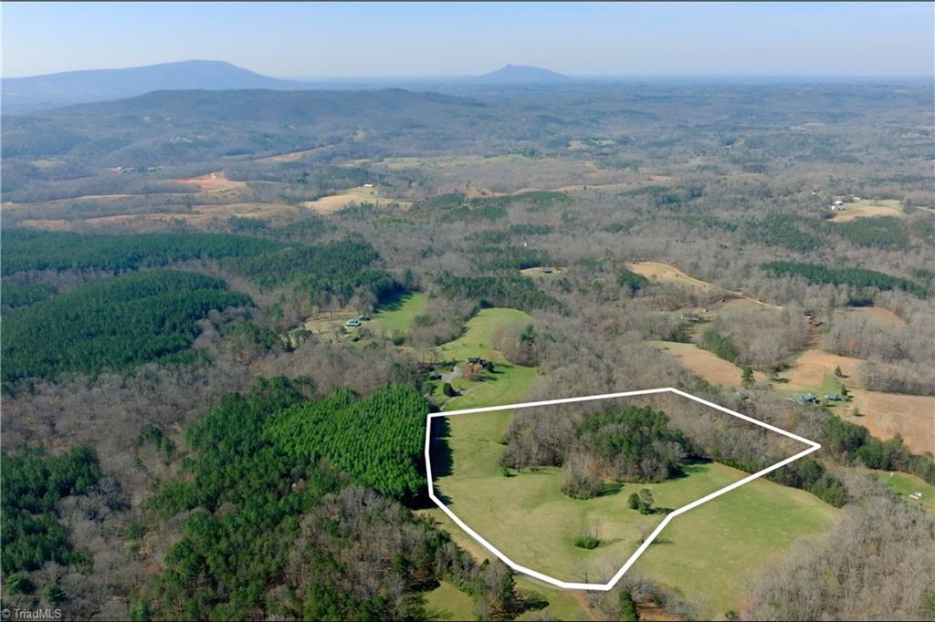 1019-11 George Road Westfield, NC 27053 - Photo 5 of 20