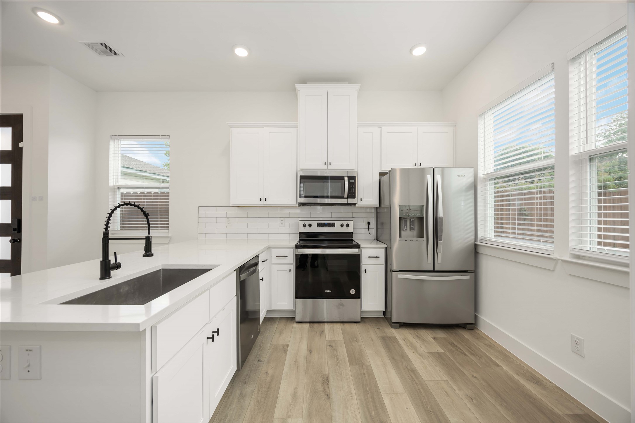 8508 Wileyvale Road, Unit B Houston, TX 77016 - Photo 10 of 23