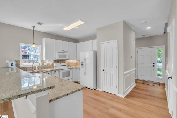 $374,900 | 10 Hessell Court, Greer, SC 29650